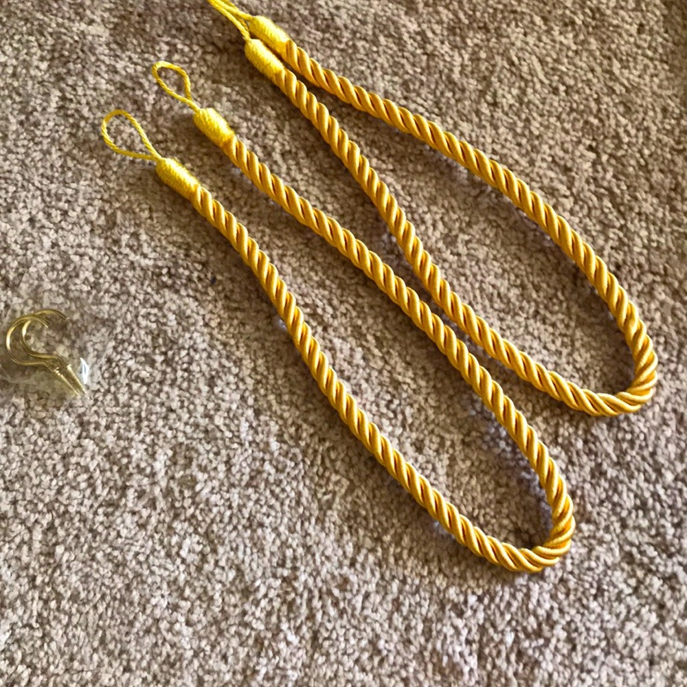 Yellow gold curtain ties w/hardware